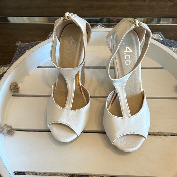 A.CO white wedge shoes size 6/36 - Picture 3 of 8